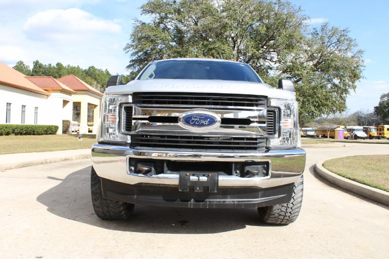 Ford F-350 SD XL Crew Cab Long Bed DRW 4WD 2019