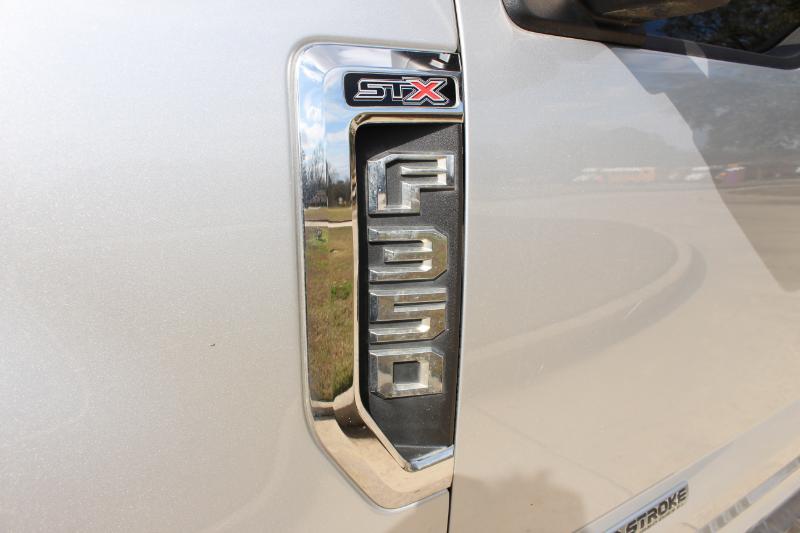 Ford F-350 SD XL Crew Cab Long Bed DRW 4WD 2019