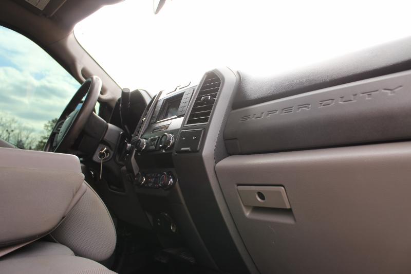 Ford F-350 SD XL Crew Cab Long Bed DRW 4WD 2019