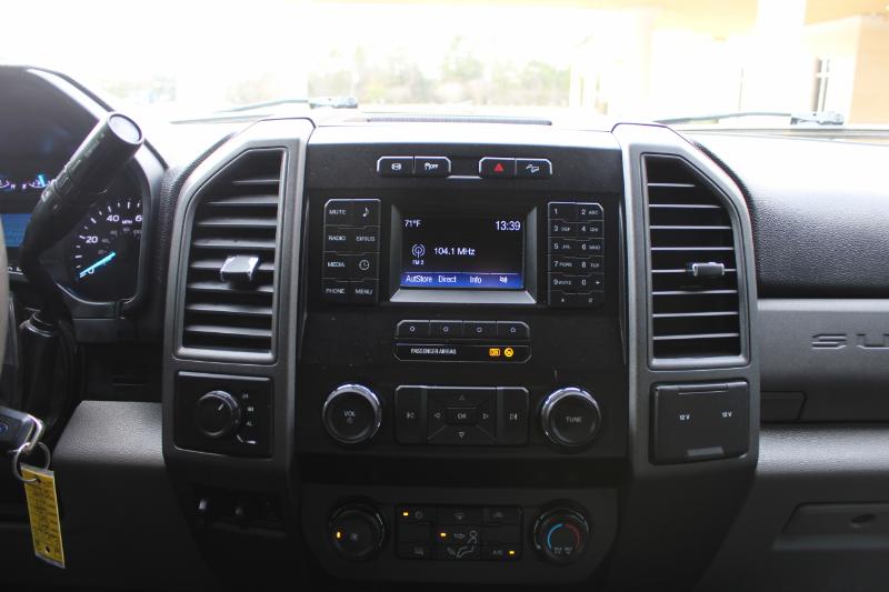 Ford F-350 SD XL Crew Cab Long Bed DRW 4WD 2019