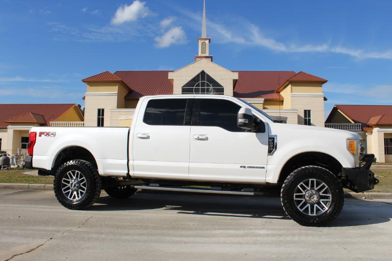 Ford F-250 SD Lariat Crew Cab 4WD 2017