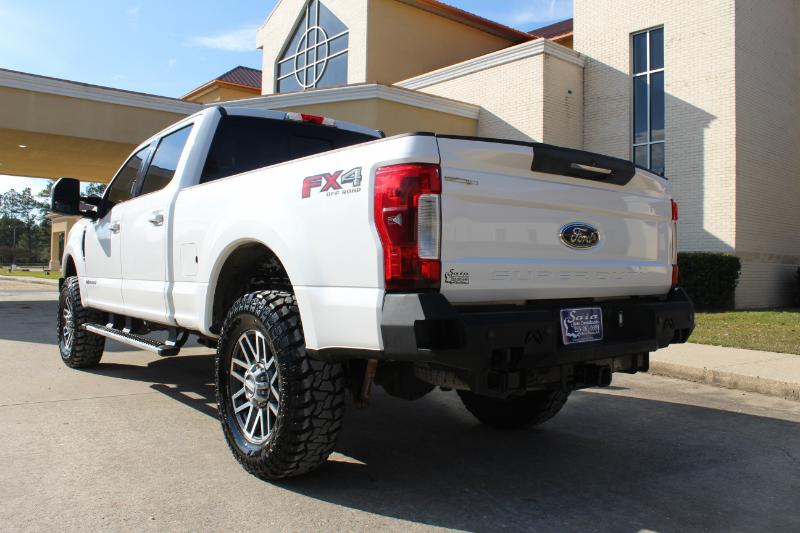 Ford F-250 SD Lariat Crew Cab 4WD 2017