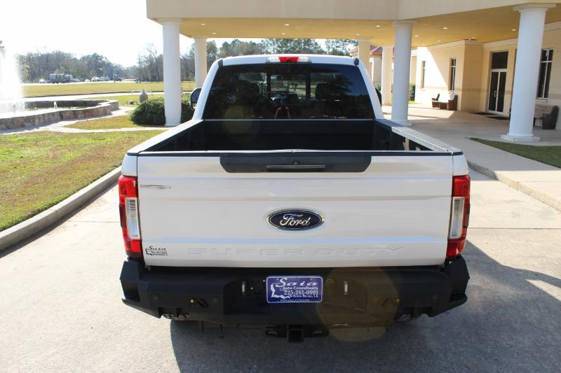 Ford F-250 SD Lariat Crew Cab 4WD 2017