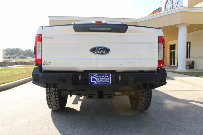 Ford F-250 SD Lariat Crew Cab 4WD 2017