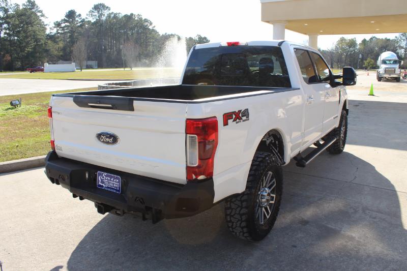 Ford F-250 SD Lariat Crew Cab 4WD 2017