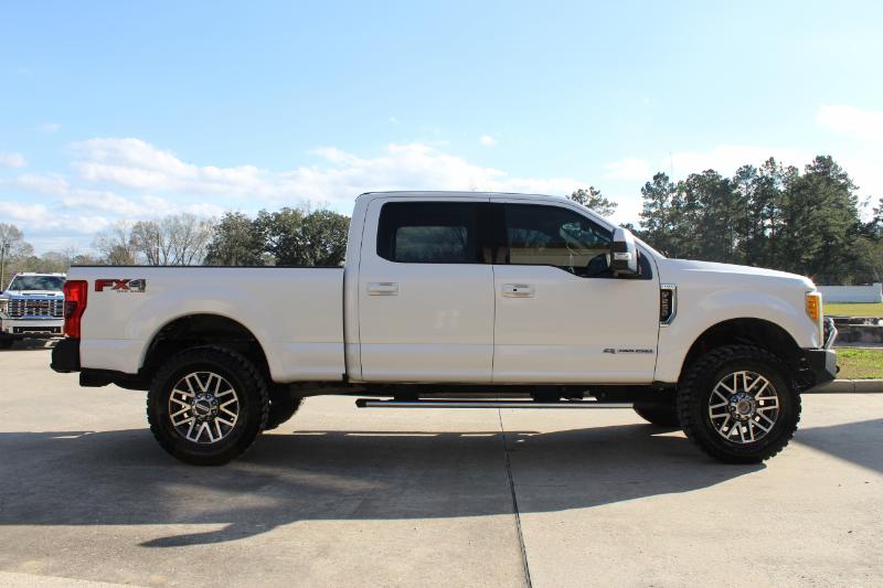Ford F-250 SD Lariat Crew Cab 4WD 2017