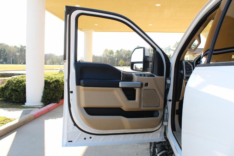 Ford F-250 SD Lariat Crew Cab 4WD 2017