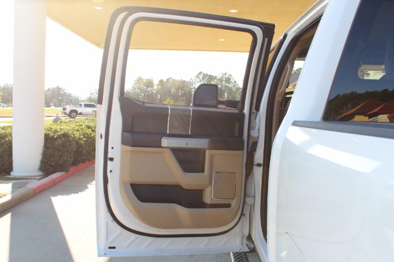 Ford F-250 SD Lariat Crew Cab 4WD 2017