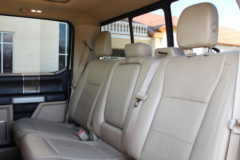 Ford F-250 SD Lariat Crew Cab 4WD 2017