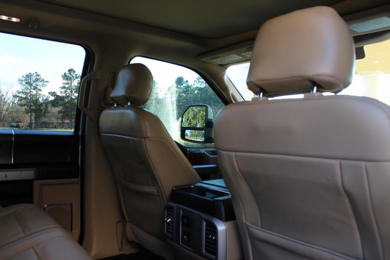 Ford F-250 SD Lariat Crew Cab 4WD 2017