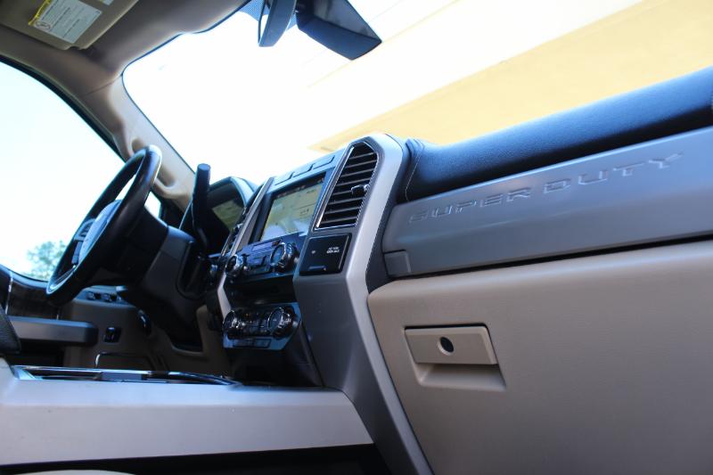 Ford F-250 SD Lariat Crew Cab 4WD 2017