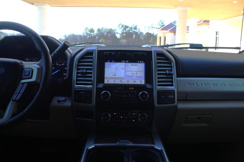 Ford F-250 SD Lariat Crew Cab 4WD 2017