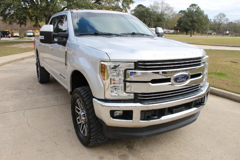 Ford F-250 SD Lariat Crew Cab 4WD 2018