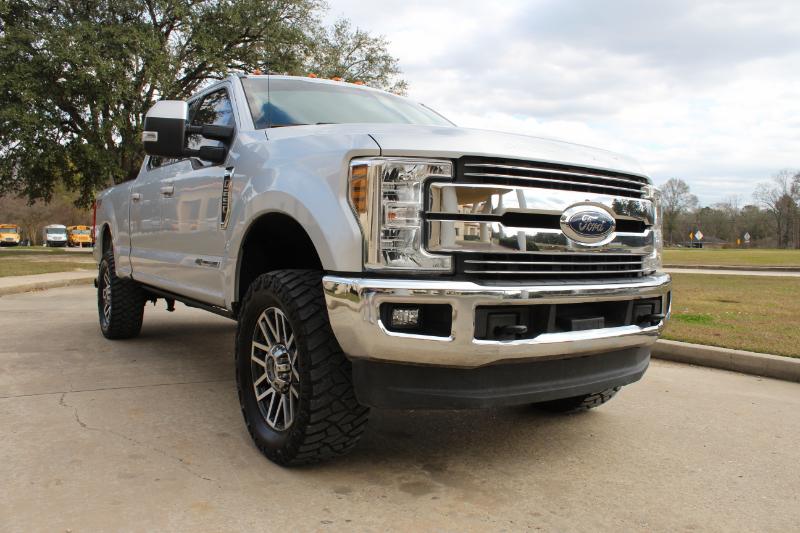 Ford F-250 SD Lariat Crew Cab 4WD 2018