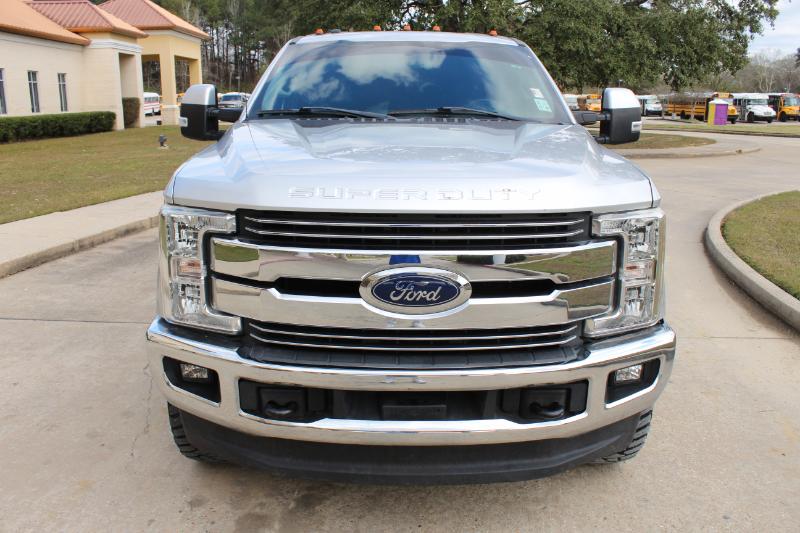 Ford F-250 SD Lariat Crew Cab 4WD 2018