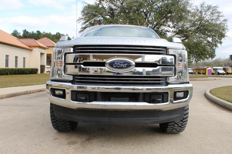 Ford F-250 SD Lariat Crew Cab 4WD 2018