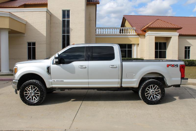 Ford F-250 SD Lariat Crew Cab 4WD 2018