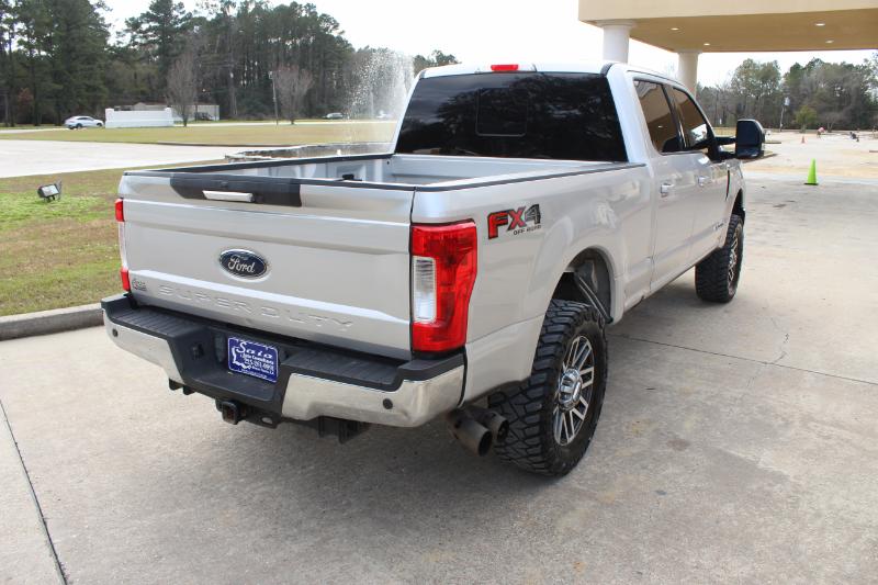 Ford F-250 SD Lariat Crew Cab 4WD 2018