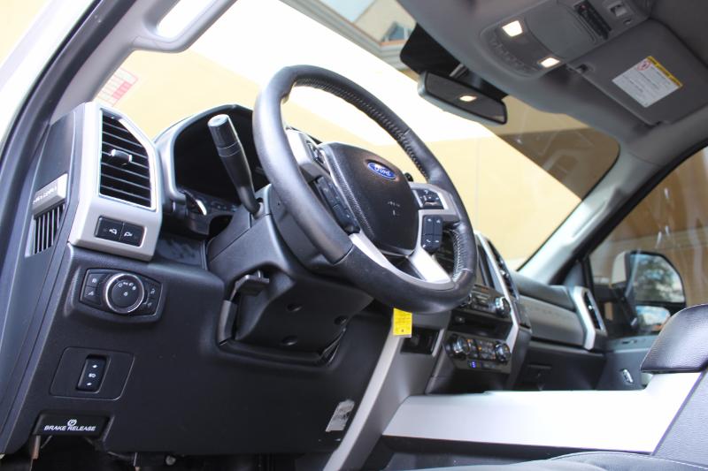 Ford F-250 SD Lariat Crew Cab 4WD 2018