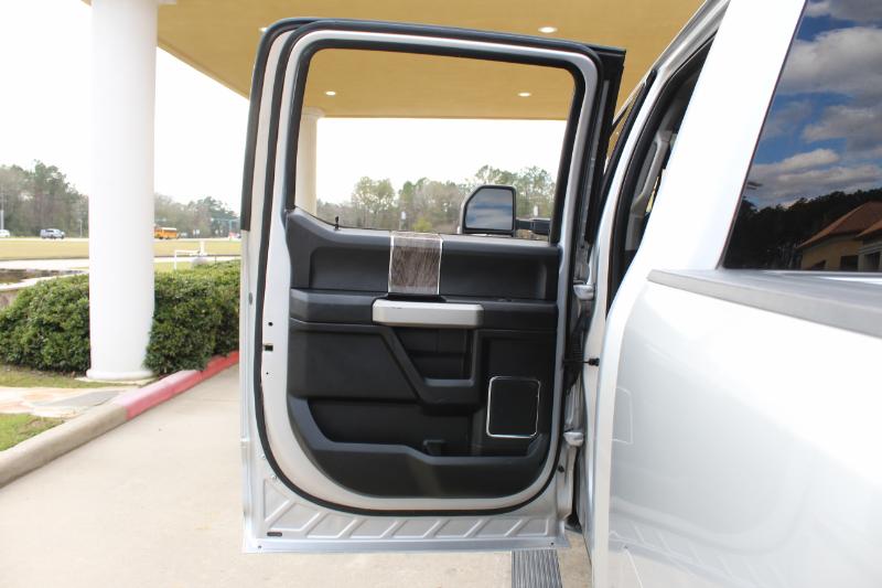 Ford F-250 SD Lariat Crew Cab 4WD 2018