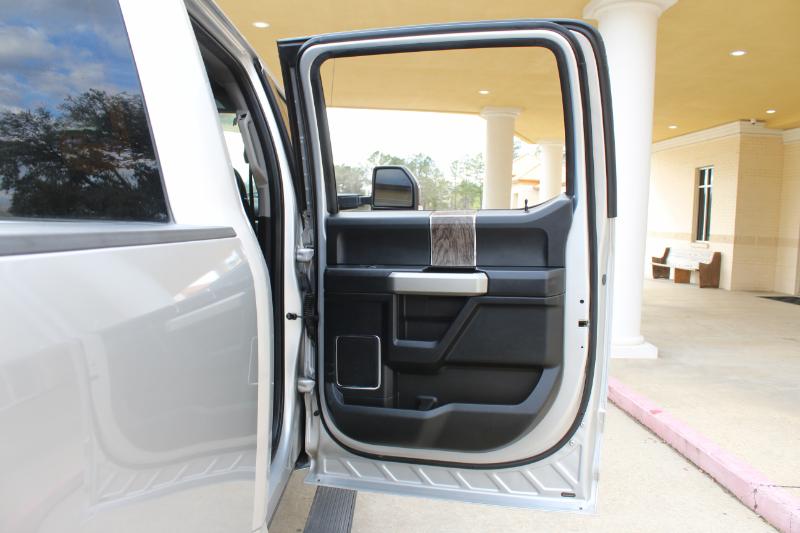 Ford F-250 SD Lariat Crew Cab 4WD 2018