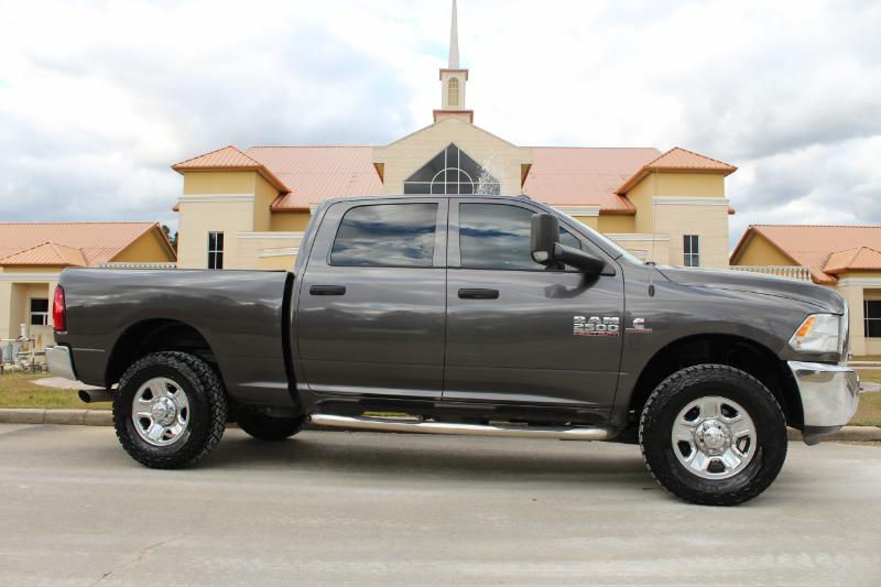 RAM 2500 Tradesman Crew Cab SWB 4WD 2016