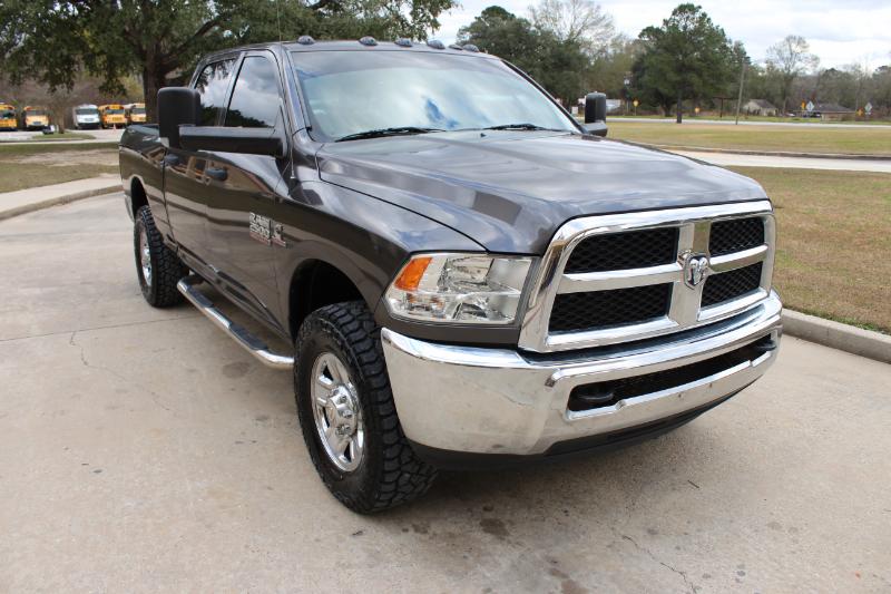 RAM 2500 Tradesman Crew Cab SWB 4WD 2016