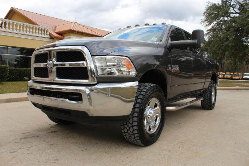 RAM 2500 Tradesman Crew Cab SWB 4WD 2016