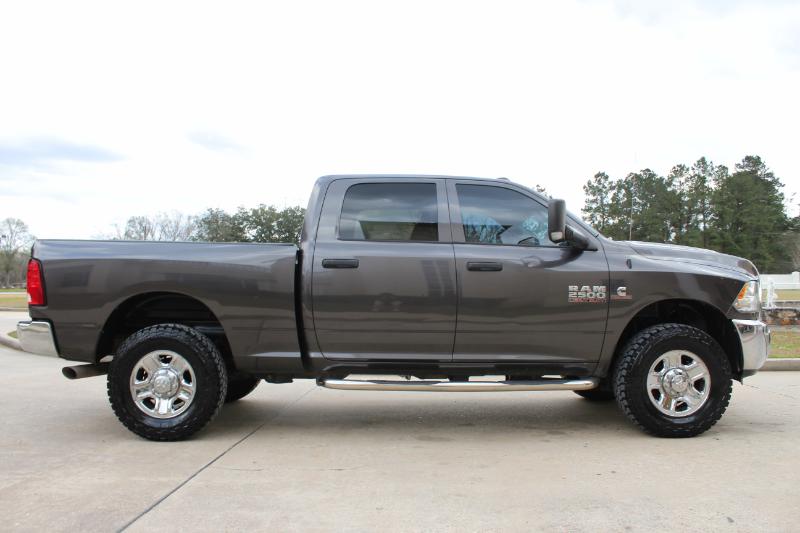 RAM 2500 Tradesman Crew Cab SWB 4WD 2016