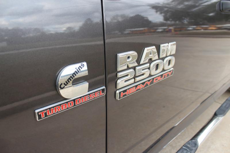 RAM 2500 Tradesman Crew Cab SWB 4WD 2016