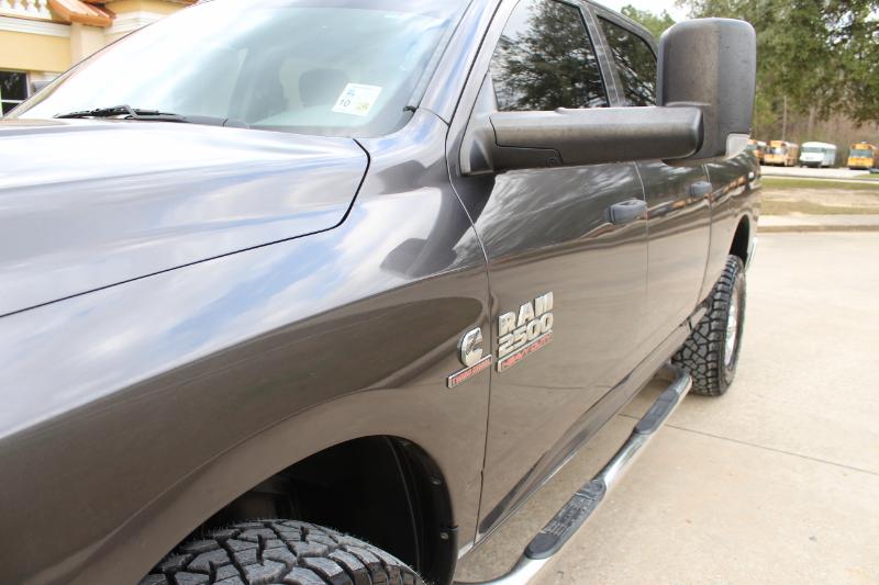 RAM 2500 Tradesman Crew Cab SWB 4WD 2016