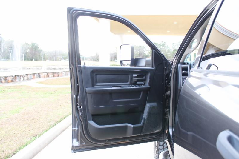 RAM 2500 Tradesman Crew Cab SWB 4WD 2016