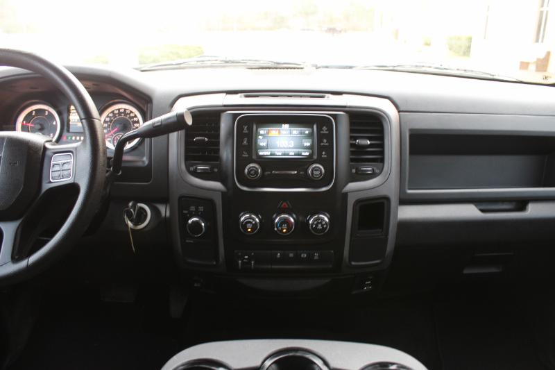 RAM 2500 Tradesman Crew Cab SWB 4WD 2016