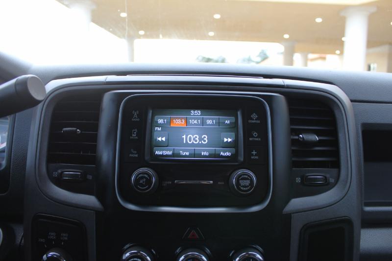 RAM 2500 Tradesman Crew Cab SWB 4WD 2016