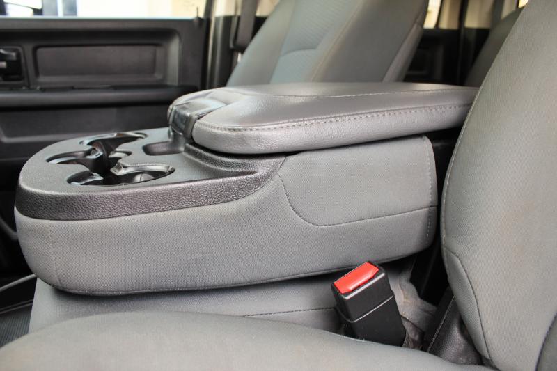 RAM 2500 Tradesman Crew Cab SWB 4WD 2016