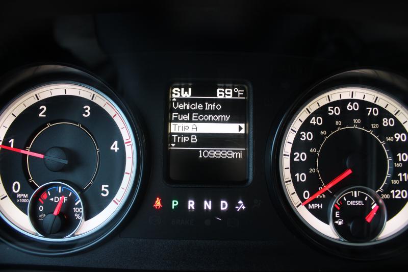 RAM 2500 Tradesman Crew Cab SWB 4WD 2016