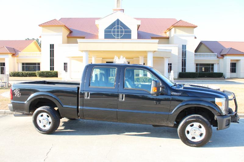 Ford F-250 SD XL Crew Cab 4WD 2011