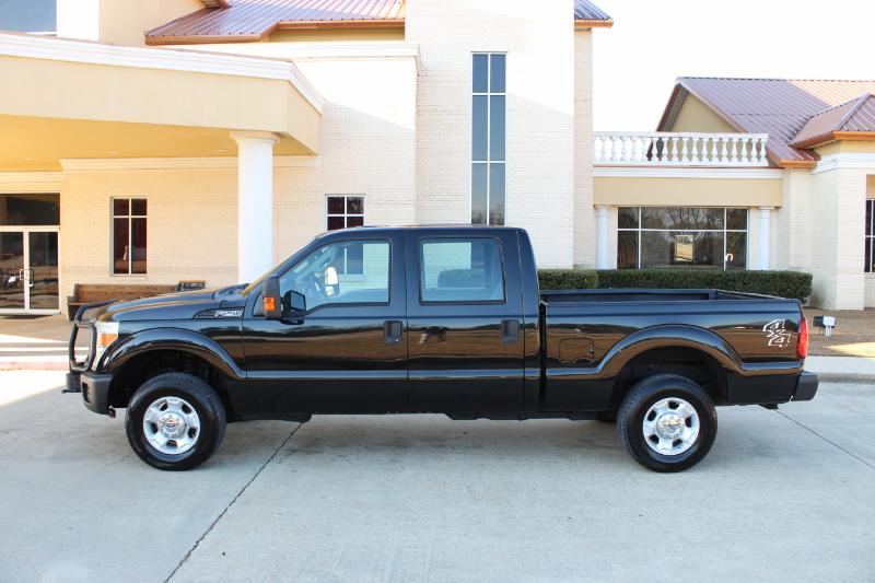 Ford F-250 SD XL Crew Cab 4WD 2011