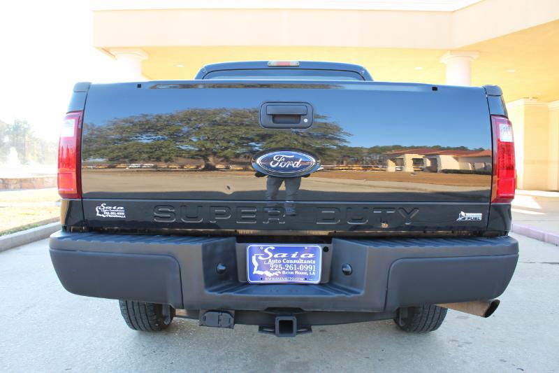 Ford F-250 SD XL Crew Cab 4WD 2011