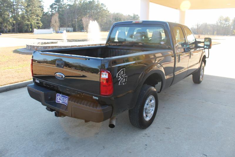 Ford F-250 SD XL Crew Cab 4WD 2011