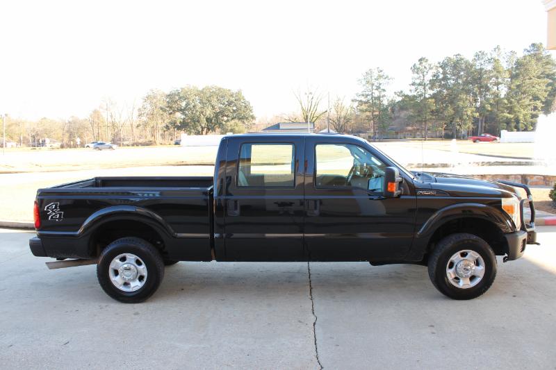 Ford F-250 SD XL Crew Cab 4WD 2011