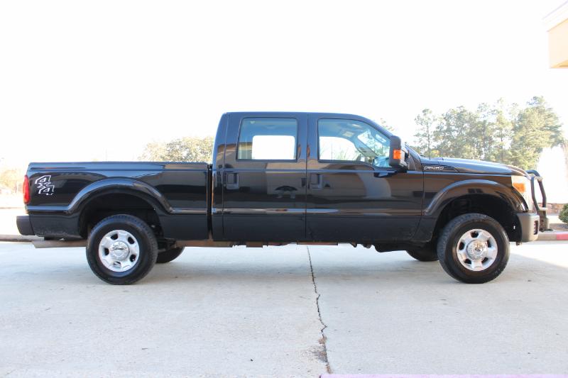 Ford F-250 SD XL Crew Cab 4WD 2011
