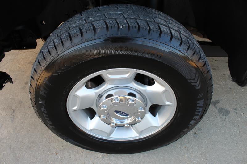 Ford F-250 SD XL Crew Cab 4WD 2011