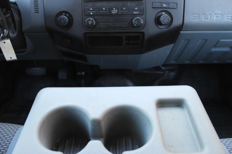 Ford F-250 SD XL Crew Cab 4WD 2011