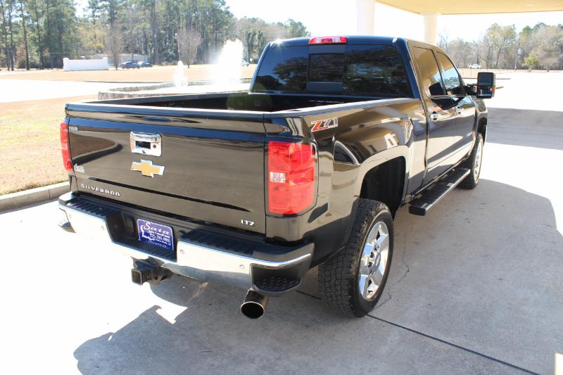 Chevrolet Silverado 2500HD LTZ Crew Cab 4WD 2017