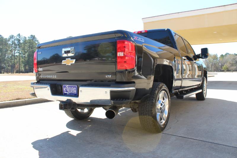 Chevrolet Silverado 2500HD LTZ Crew Cab 4WD 2017