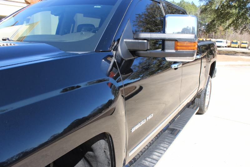 Chevrolet Silverado 2500HD LTZ Crew Cab 4WD 2017