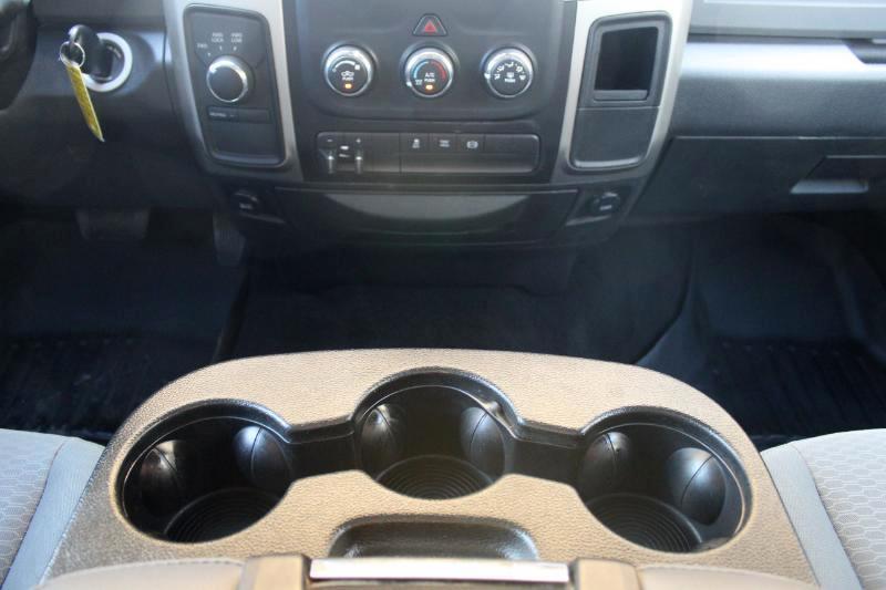 RAM 2500 SLT Crew Cab SWB 4WD 2016