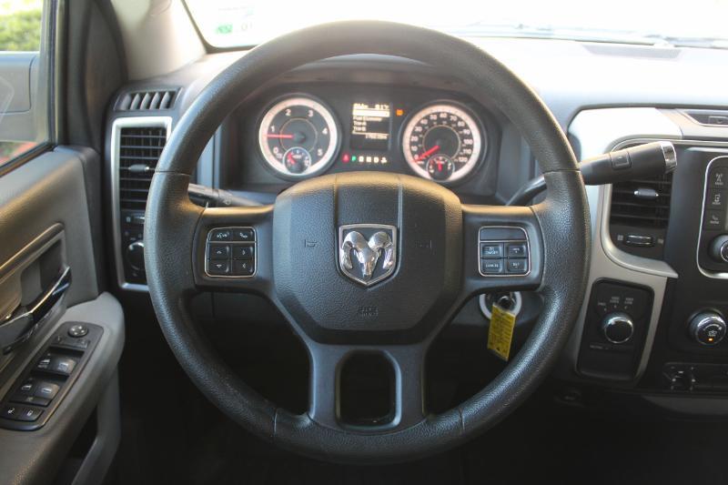 RAM 2500 SLT Crew Cab SWB 4WD 2016