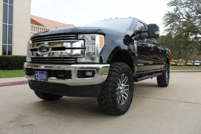 Ford F-250 SD Lariat Crew Cab 4WD 2017